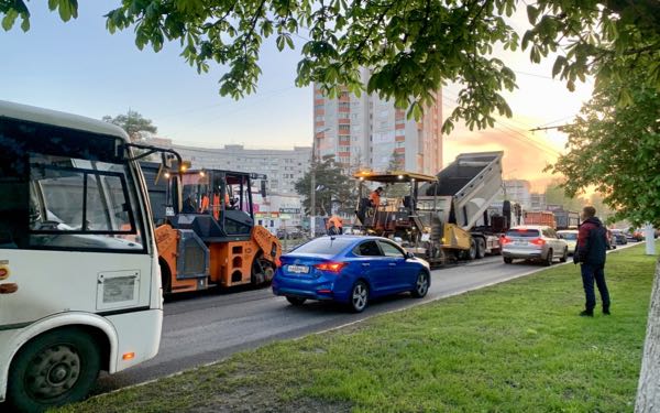 В Брянске высокими темпами идёт капитальный ремонт городских дорог