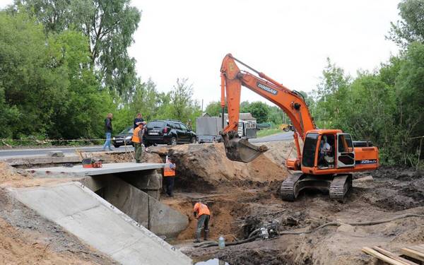 В Стародубском округе в течение 2023 года продолжался ремонт дорог