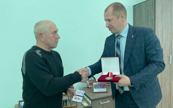 Тренер Брянщины Сергей Шелякин удостоен Почётного знака «За заслуги в развитии физической культуры и спорта»