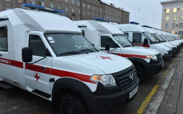 В Суземскую райбольницу на Брянщине поступило новое оборудование и автомобиль скорой помощи