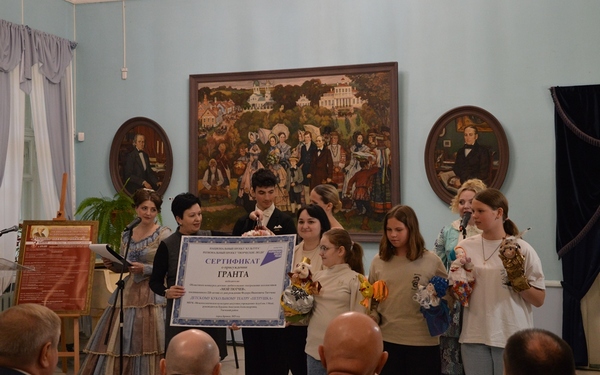 Детский театр из Брянской области в рамках нацпроекта смог приобрести новое оборудование