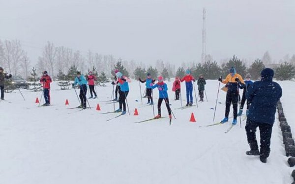 В Тросне прошли соревнования лыжников