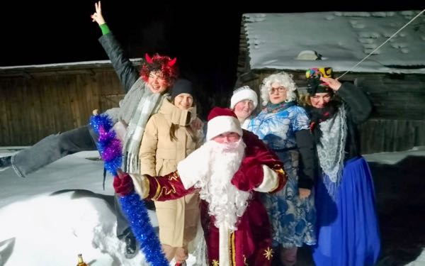 По традиции в канун Старого Нового года к жителям села Ржаница пришли колядующие