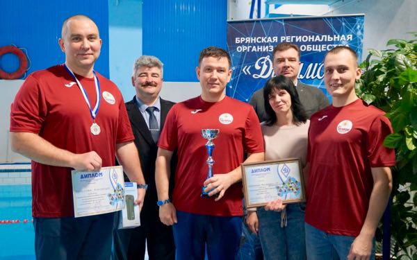 Брянские Росгвардейцы cтали призёрами чемпионата по плаванию