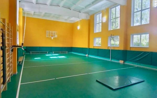 В Киваевской школе Клинцовского района отремонтировали спортзал и закупили инвентарь