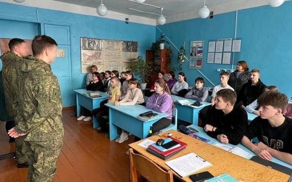 С участниками СВО встретились красногорские школьники