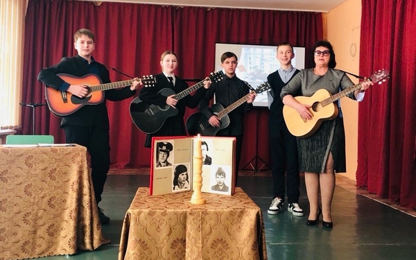 В Фокинском центре детского творчества прошло мероприятие, посвященное 35-летию вывода советских войск из Афганистана