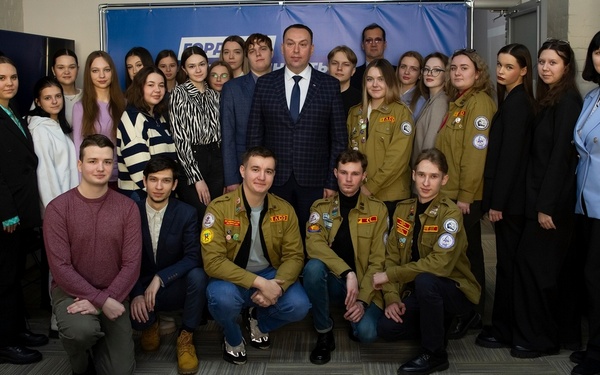 Встреча с молодёжью состоялась в Штабе общественной поддержки Брянщины