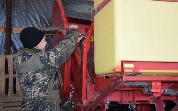 Аграрии Брянской области начали подготовку к весенней посевной кампании