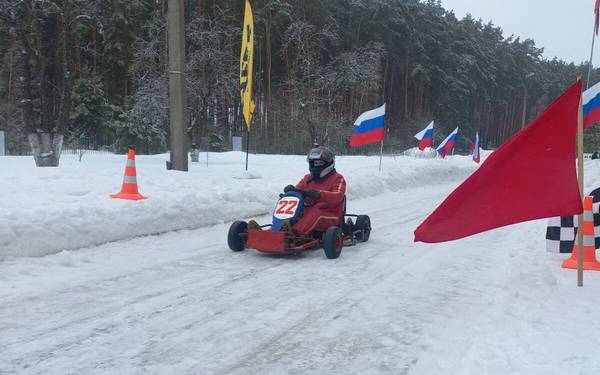 В брянской Жуковке проходит областной чемпионат по картингу