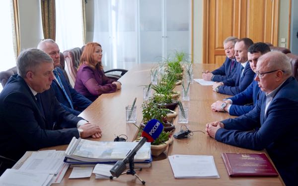 Александр Богомаз провёл встречу с новым руководителем «БМЗ»