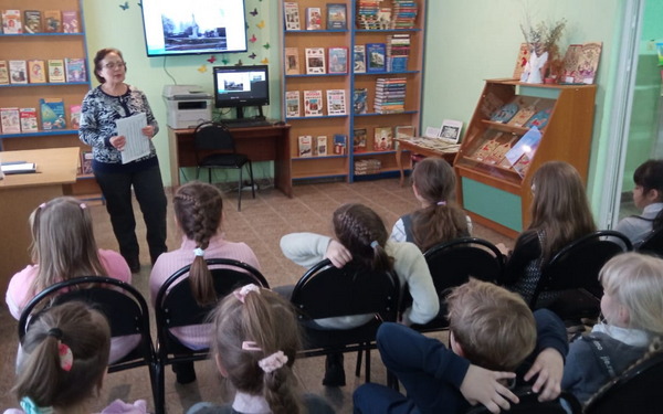 Брянские школьники совершили виртуальное путешествие в Новозыбков