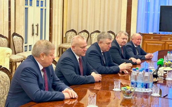Александр Богомаз встретился в Минске с Борисом Грызловым
