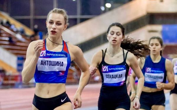 Брянская спортсменка Светлана Антошина завоевала бронзу на чемпионате России по лёгкой атлетике