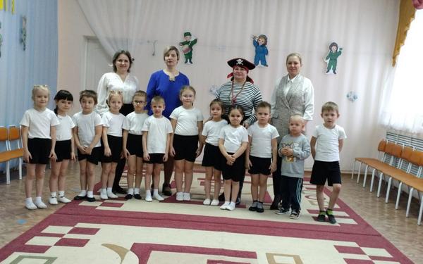 Брянские дошкольники провели спортивный праздник