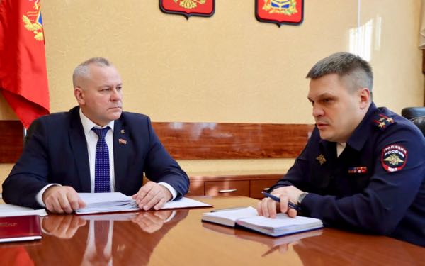 В Брянской областной Думе обозначили задачи по контролю дорог в праздничные дни