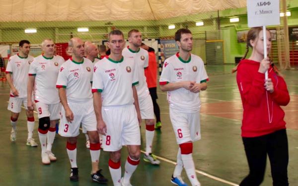 В Стародубе проходит открытый турнир по мини-футболу на Кубок губернатора Брянской области