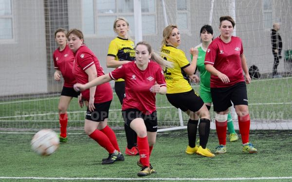 В Брянске разыграли Кубок футбольных мам