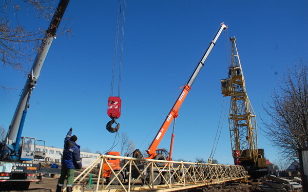 В Сураже возводят пристройку к школе № 1