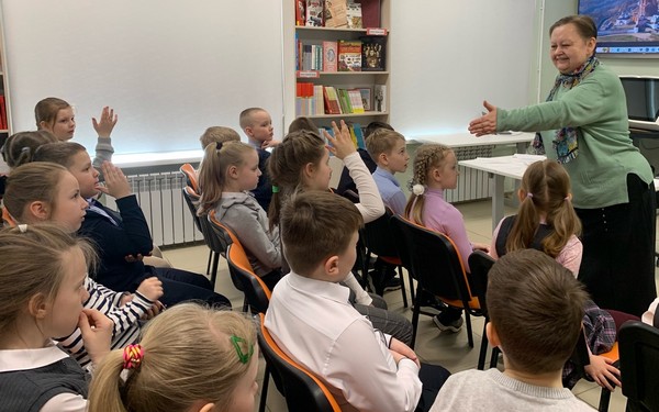 В модельной детской библиотеке № 2 Брянска состоялась творческая встреча