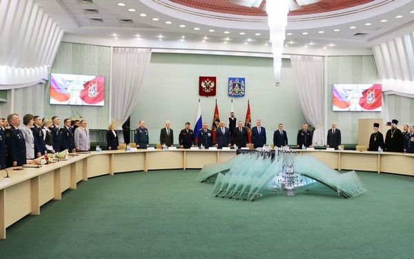 В Брянске прошло мероприятие в честь работников уголовно-исполнительной системы России