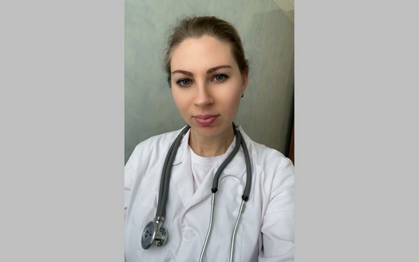 В Брасовском районе успешно трудится молодой фельдшер Надежда Соболева