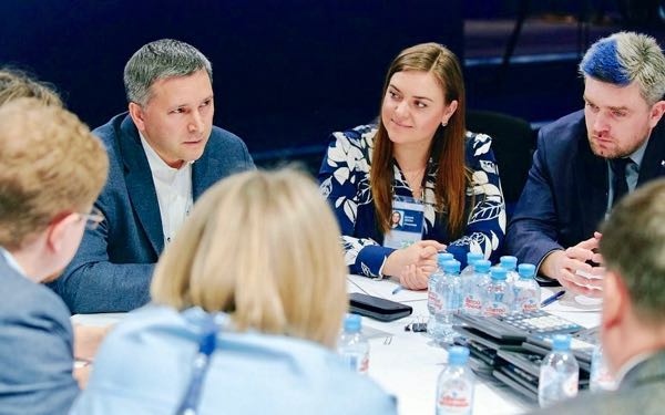 Брянские участники конкурса «Лидеры России» поддерживают кадровую политику президента РФ