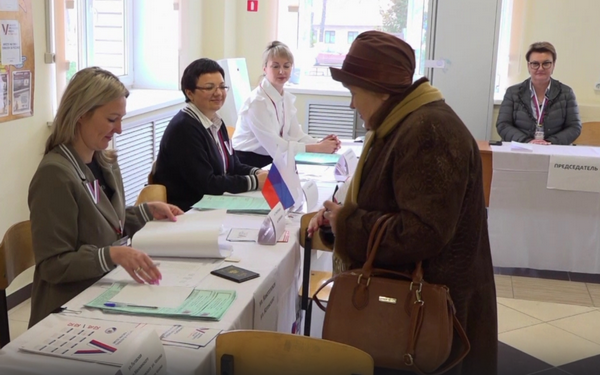 В Брянске сразу четыре поколения одной семьи приняли участие в выборах
