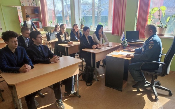 Для Брянских кадетов прошёл урок безопасности