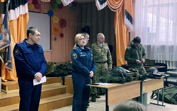 Урок безопасности для школьников прошёл в брянском посёлке Дубровка