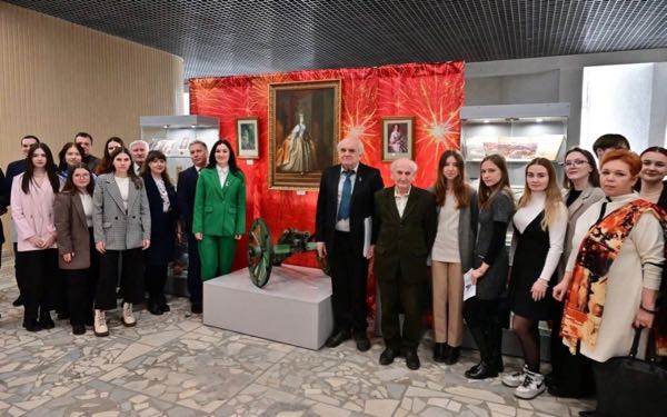 В краеведческом музее состоялся круглый стол «Брянский вклад в историю Крыма»