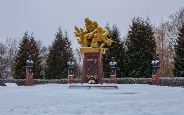 Сегодня в Брянске отмечают День памяти Героев–десантников 6-й роты 