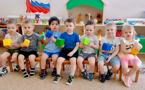 Формирование у детей эталонных представлений цвета, формы, величины и количества предметов