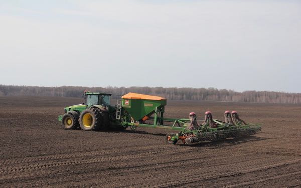 Ход начала весенне-полевых работ в Брянской области на особом контроле