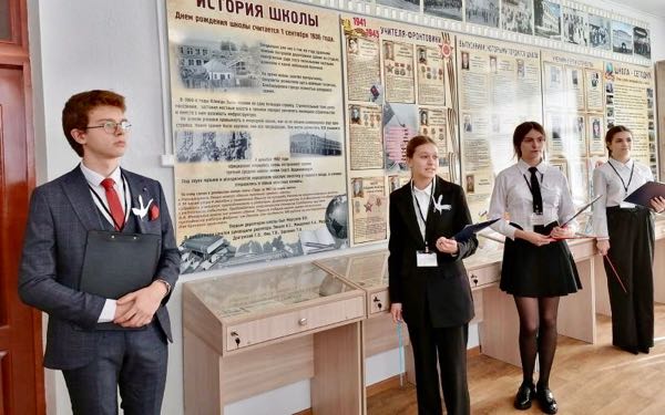 В школе № 3 города Клинцы Брянской области открыли музейную комнату