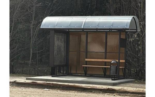 В Клинцах на Брянщине ведётся ремонт и замена остановочных комплексов