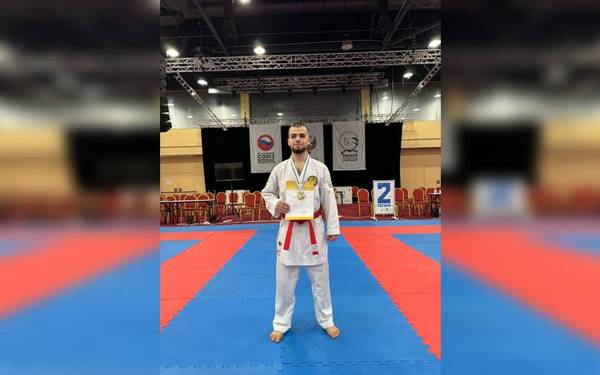 На Кубке России брянский каратист Антон Поспелов завоевал золото