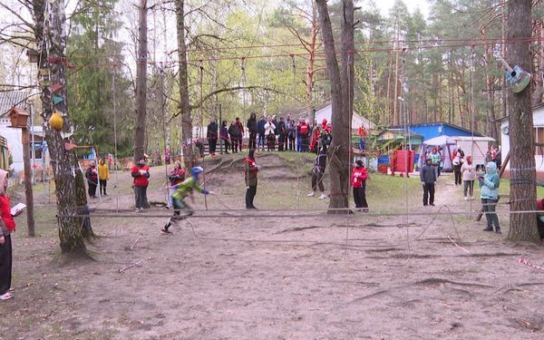 В лагере «Искорка» прошёл фестиваль «Под облаками»