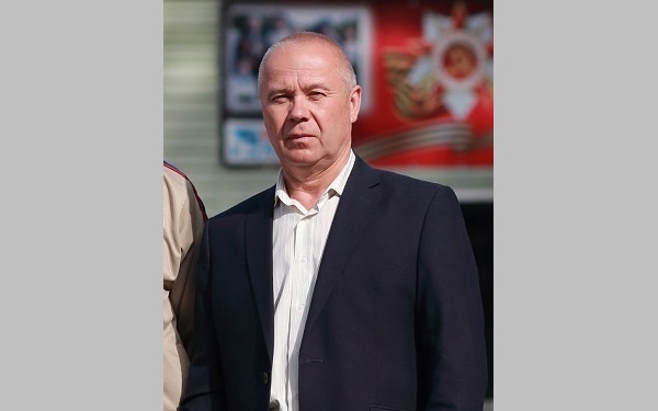 Брянские представители ДОСААФ поддерживают заключивших военный контракт земляков