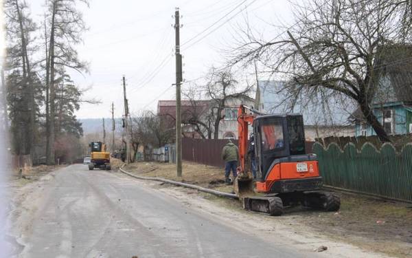 В посёлке Локоть Брянской области реконструируют водопроводные сети