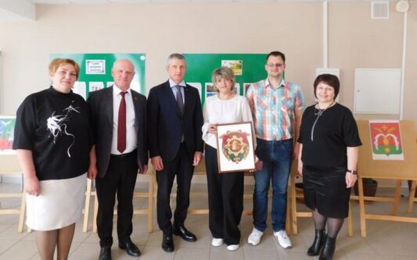 В Клинцах Брянской области открылась выставка «Геральдические символы Клинцовской земли и соседей»