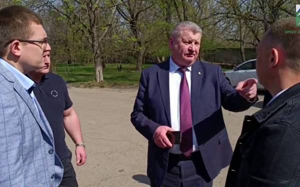 В подшефной Брянке Брянская область отремонтирует 51 объект