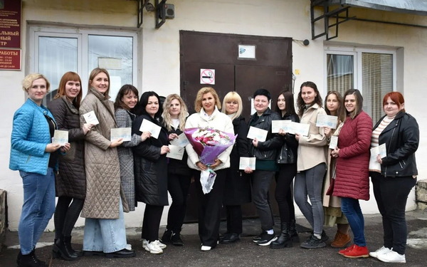 Ряды брянских парикмахеров пополнили выпускники регионального учебного центра