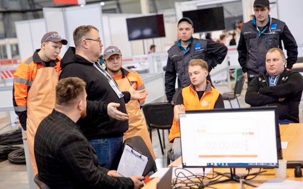 Корпоративный центр опережающей подготовки откроет в 2024 году 51 предприятие