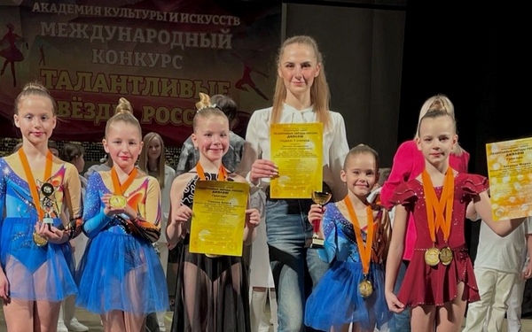 Брянские ученицы «Эстетической гимнастики» завоевали Гран-при на Международном конкурсе