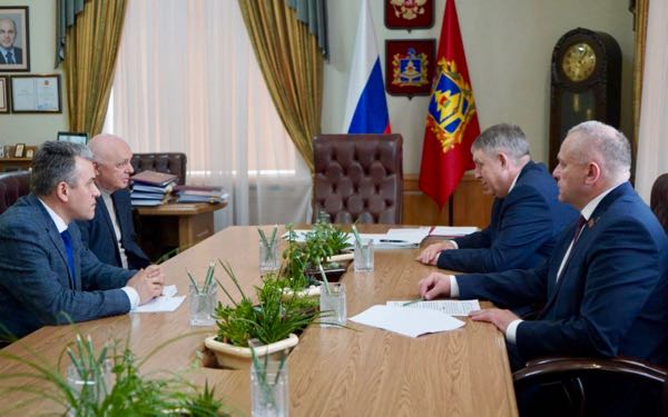 Брянскую область посетил сенатор РФ Андрей Шохин