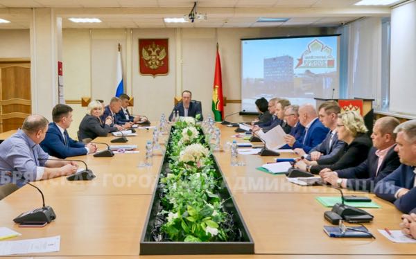 В Брянске экзамены будут сдавать свыше семи тысяч выпускников