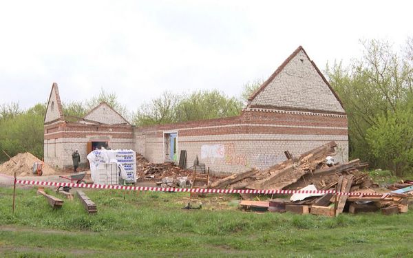 Капитальный ремонт сразу двух домов культуры начался в Брасовском районе