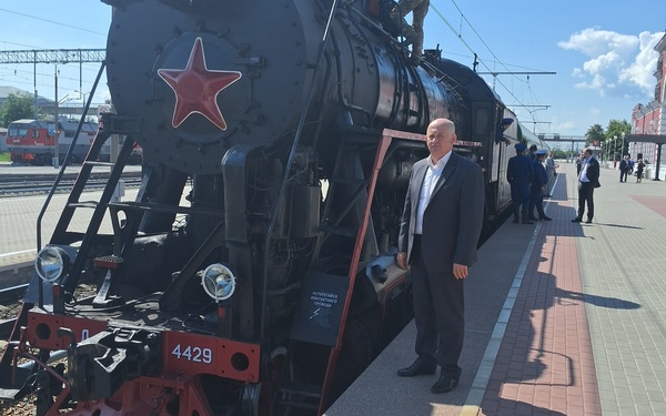 Брянские общественники поддерживают заключивших военный контракт земляков