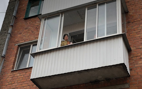 Брянского ветерана Полину Сергееву поздравили с наступающим Днём Победы